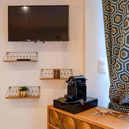 Apartman Splendid Duplex With Courtyard In The Marais *